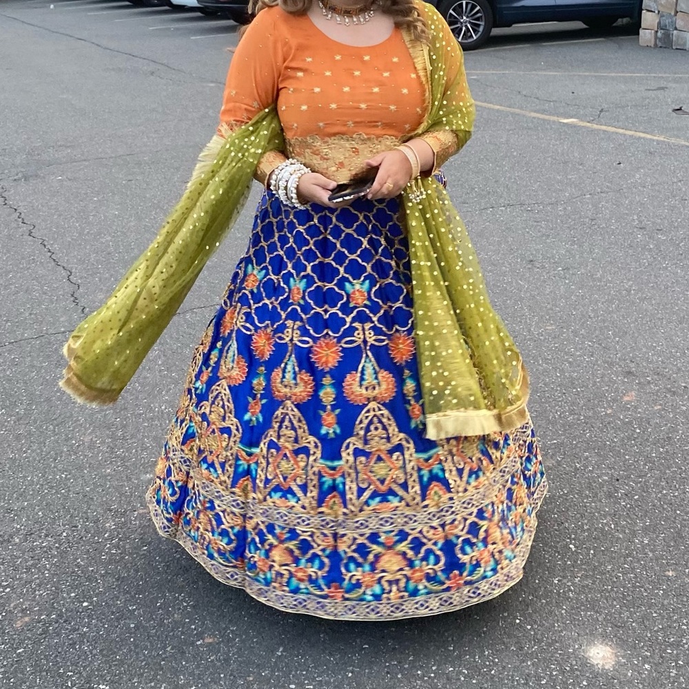 Pakistani Mehndi Wedding Dress